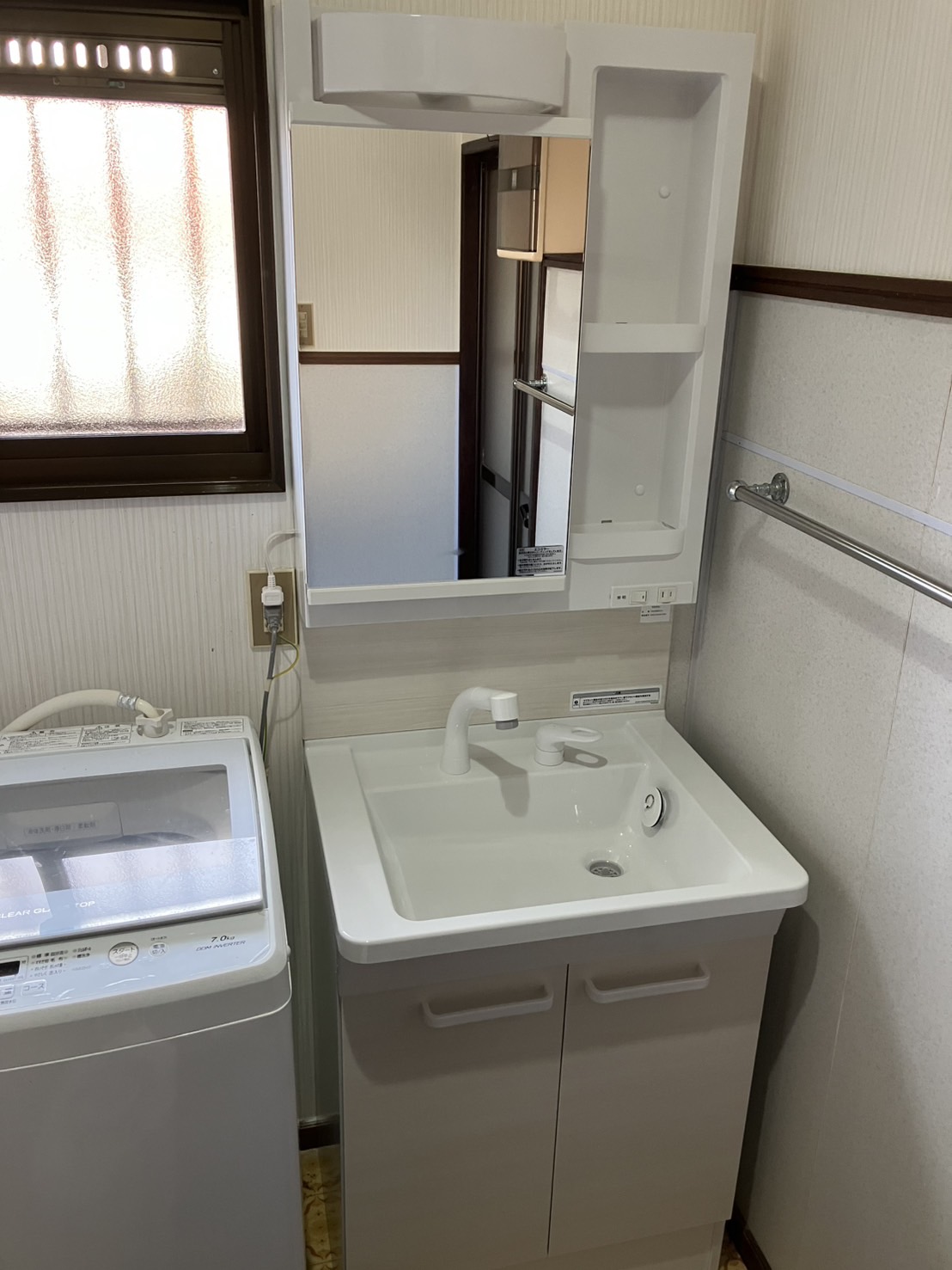 姫路市　F様　洗面化粧台交換のお客様